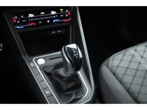 Volkswagen Polo 1.0 TSI R-Line DSG 110pk | CarPlay | Stoelverw. | LED | Camera | Keyless | Adapt. Cruise