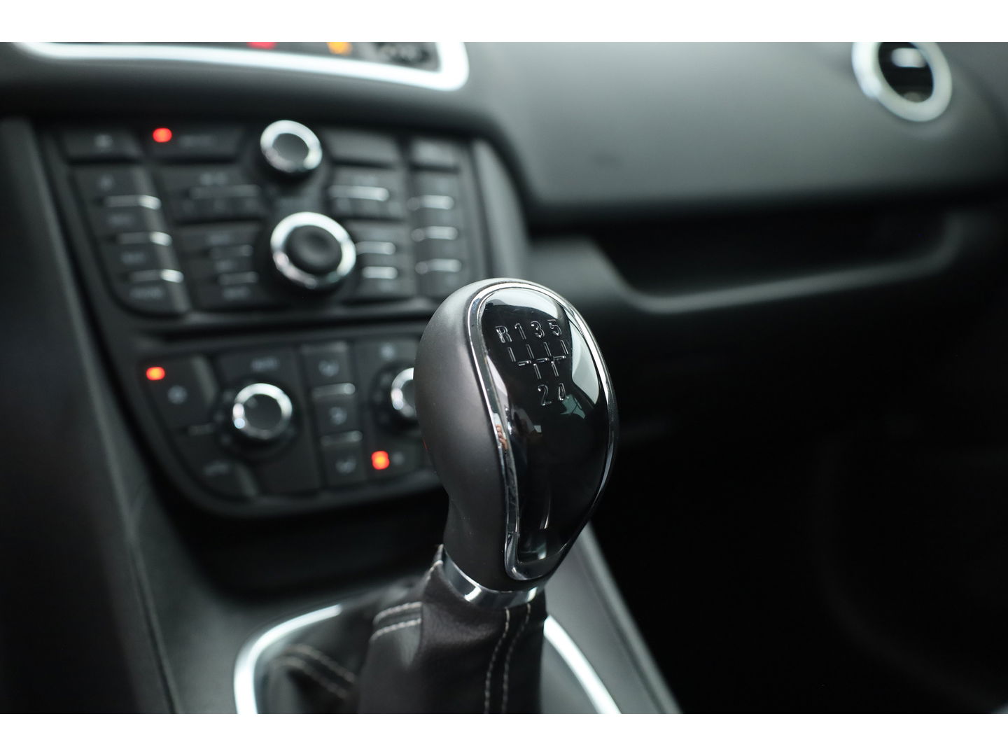 Opel Meriva 1.4 Turbo Blitz | Navi | Clima | PDC | Trekhaak | 17'' | Bluetooth