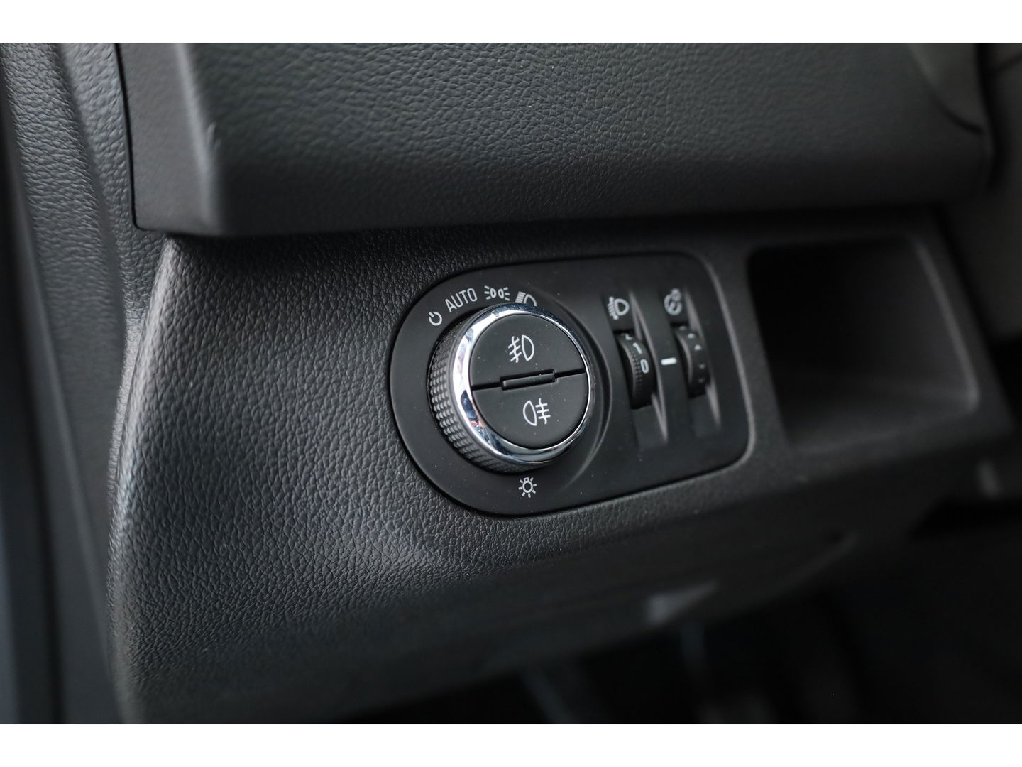 Opel Meriva 1.4 Turbo Blitz | Navi | Clima | PDC | Trekhaak | 17'' | Bluetooth