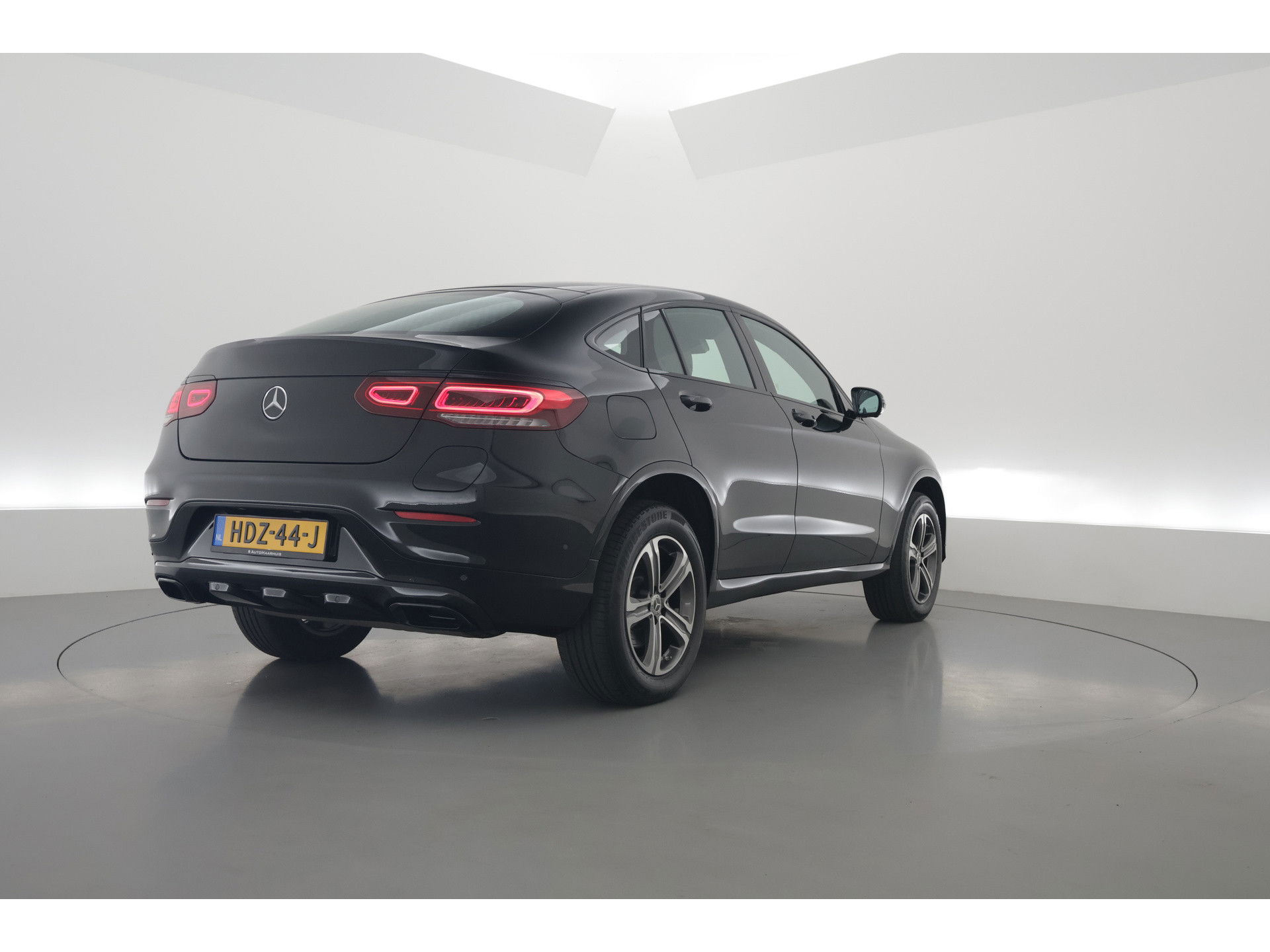 Mercedes-Benz GLC Coupé 300e 4MATIC AUT. | 360Cam | Adapt. Cruise | Dodehoek | Memory | Massage