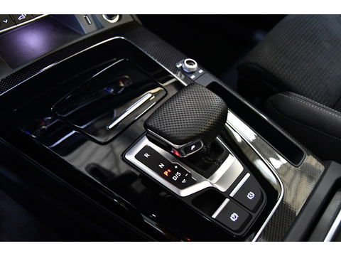 Audi Q5 Sportback 55 TFSI e S edition Competition Luchtvering