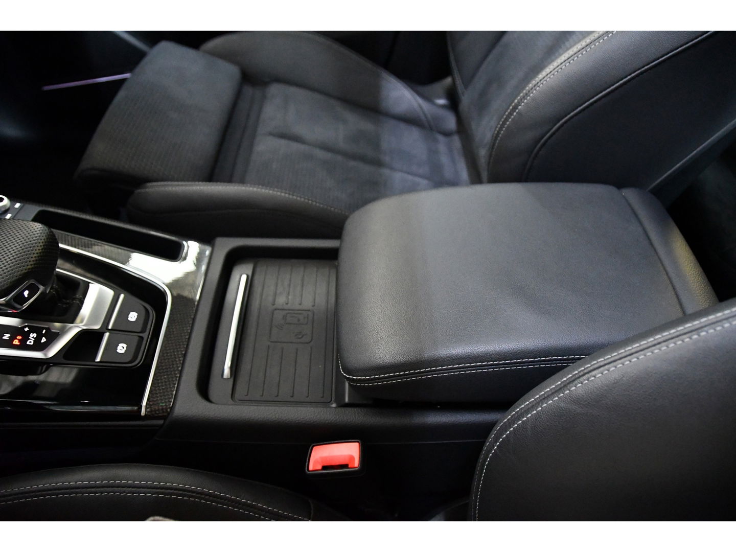 Audi Q5 Sportback 55 TFSI e S edition Competition Luchtvering