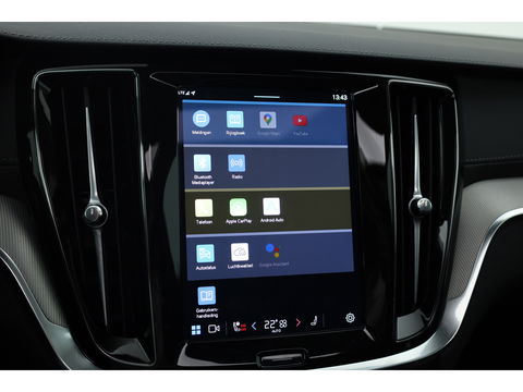 Volvo V60 2.0 T6 Plug-in hybrid AWD Ultra Dark | Pano-dak | 360 camera |  Head-up | Trekhaak | H&K- Audio|