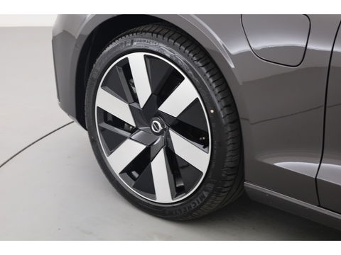 Volvo V60 2.0 T6 Plug-in hybrid AWD Ultra Dark | Pano-dak | 360 camera |  Head-up | Trekhaak | H&K- Audio|