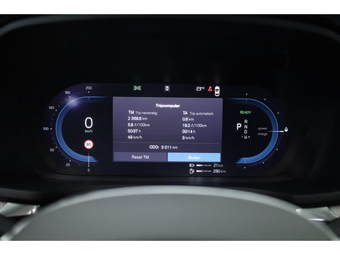 Volvo V60 2.0 T6 Plug-in hybrid AWD Ultra Dark | Pano-dak | 360 camera |  Head-up | Trekhaak | H&K- Audio|