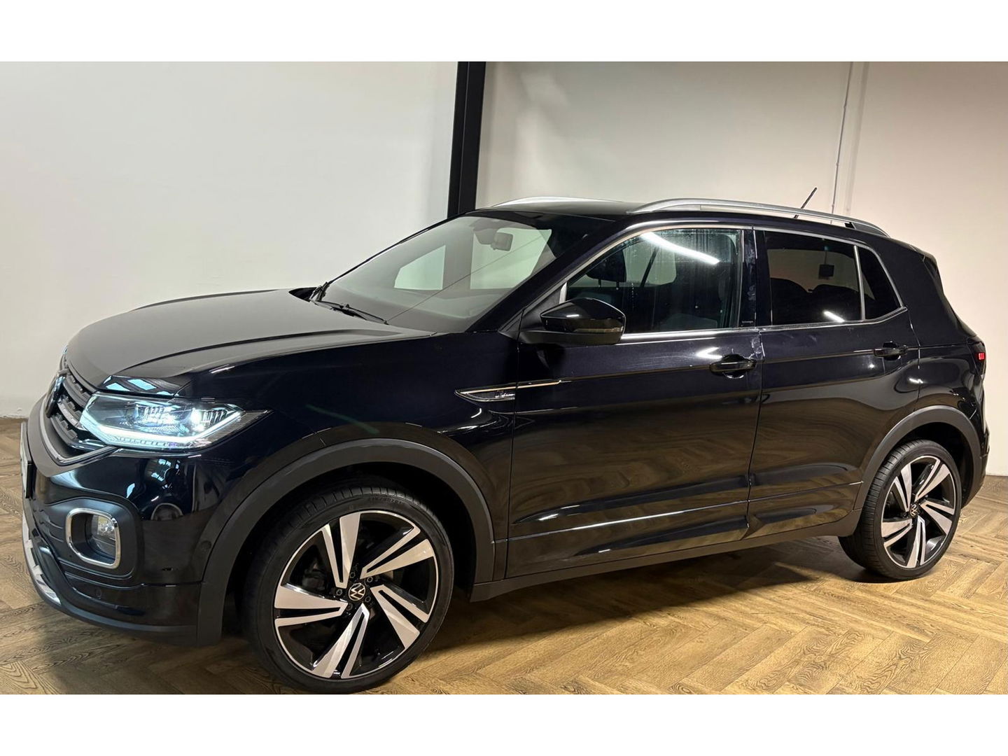 Volkswagen T-Cross 1.0 TSI R-Line KEYLESS CAM