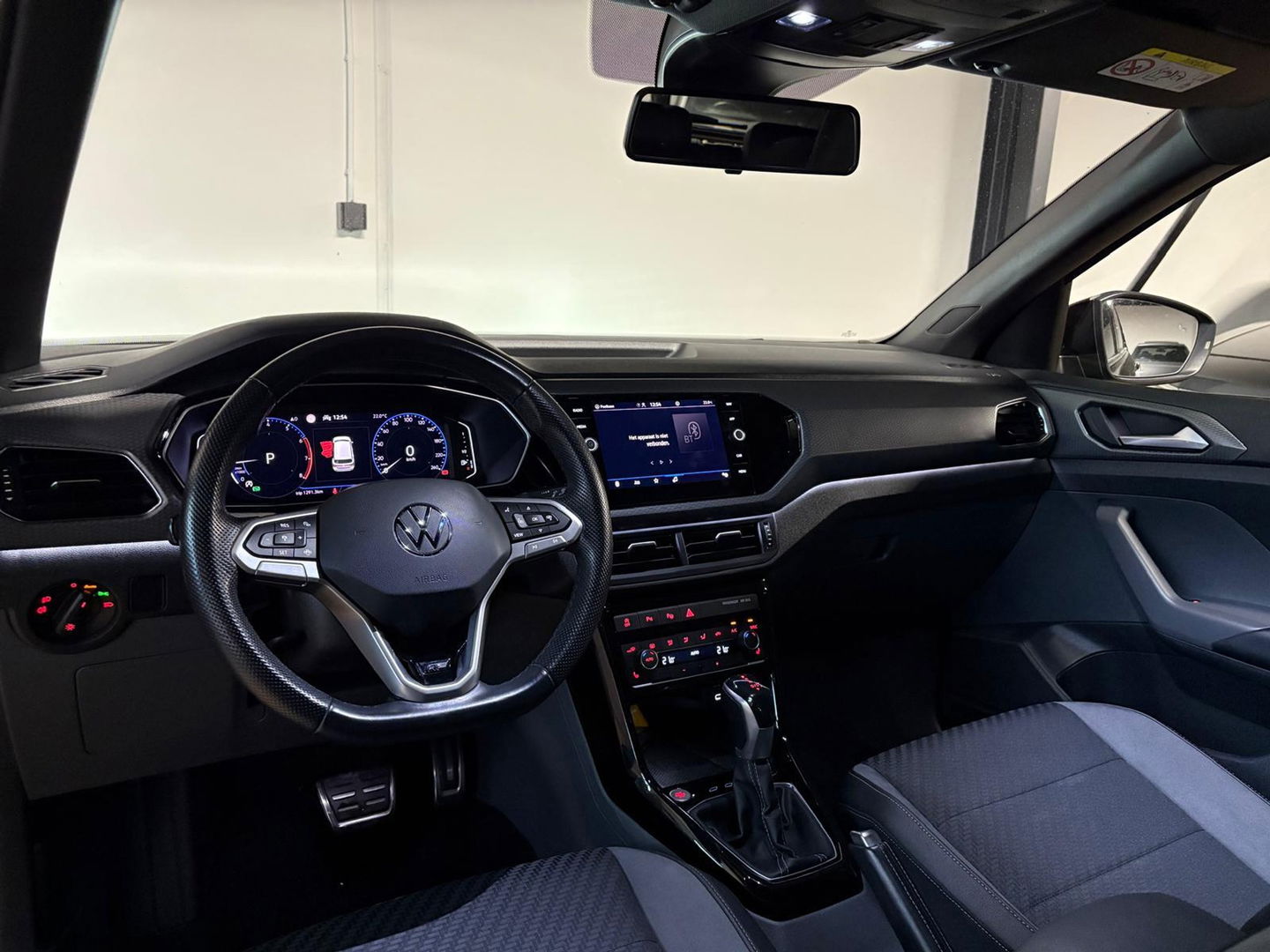 Volkswagen T-Cross 1.0 TSI R-Line KEYLESS CAM