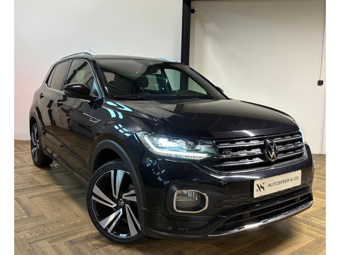Volkswagen T-Cross 1.0 TSI R-Line KEYLESS CAM