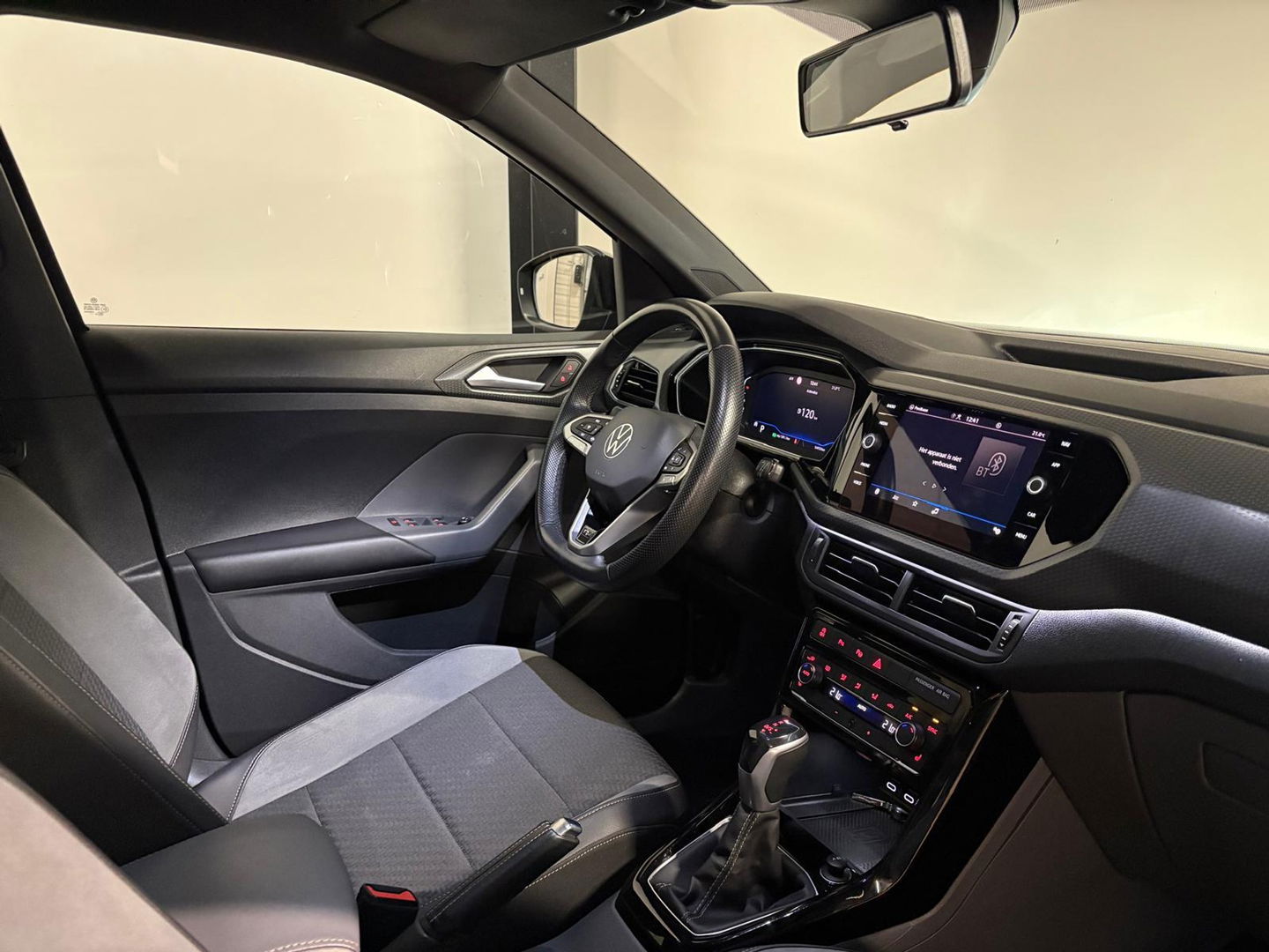 Volkswagen T-Cross 1.0 TSI R-Line KEYLESS CAM