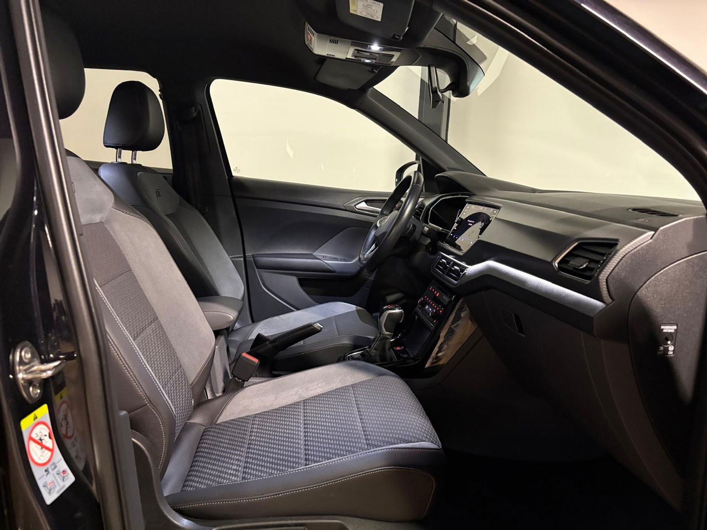 Volkswagen T-Cross 1.0 TSI R-Line KEYLESS CAM