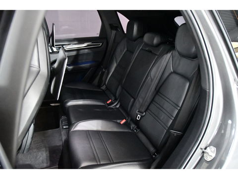 Porsche Cayenne 3.0 E-Hybrid, Bomvol opties. Panoramadak, Softclose, Bose soundsystem