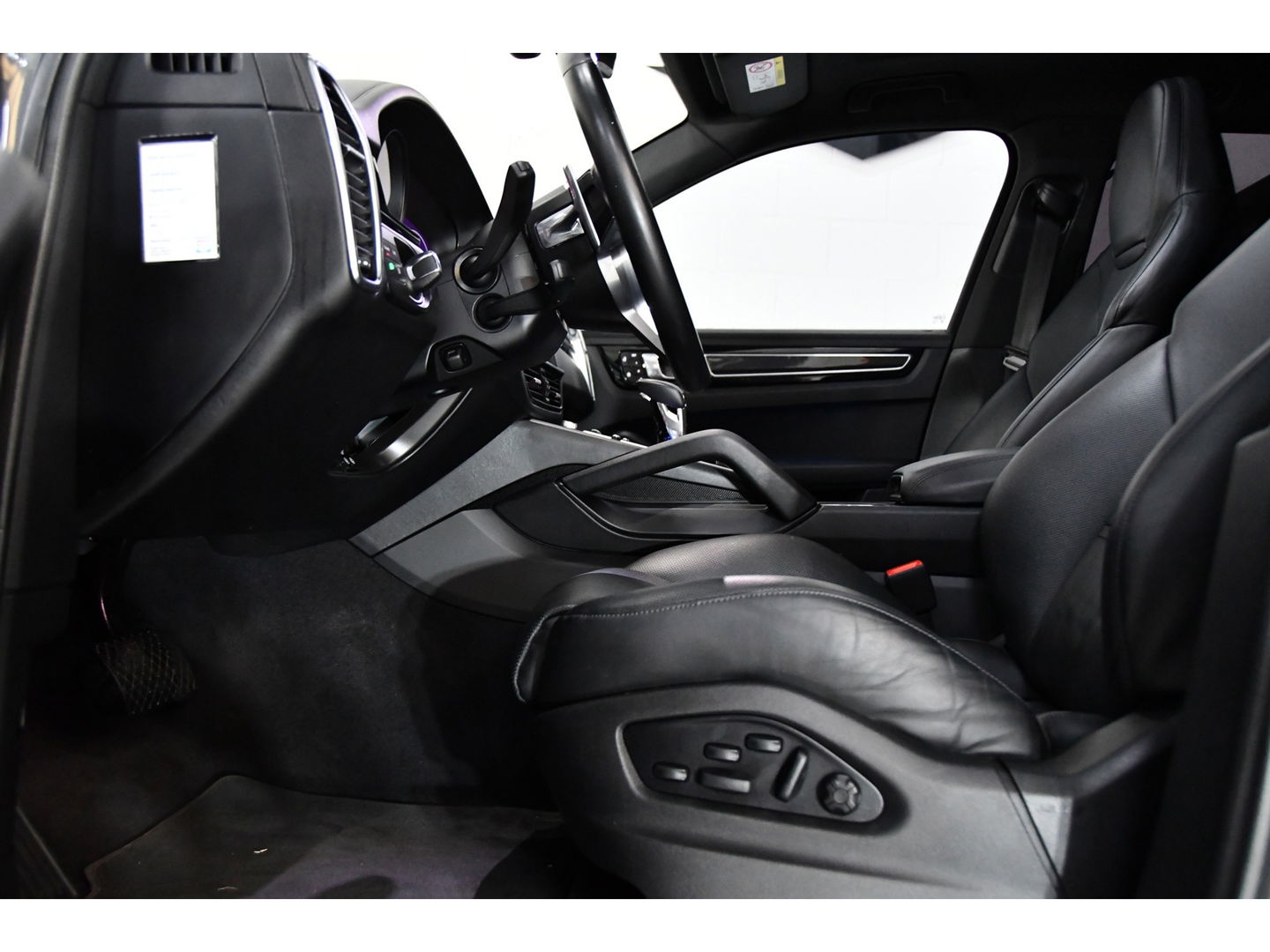 Porsche Cayenne 3.0 E-Hybrid, Bomvol opties. Panoramadak, Softclose, Bose soundsystem