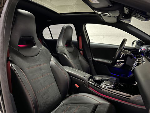 Mercedes-Benz A-Klasse AMG 35 4MATIC Pano Sfeer Akrapovič Camera