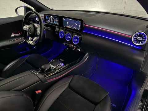Mercedes-Benz A-Klasse AMG 35 4MATIC Pano Sfeer Akrapovič Camera