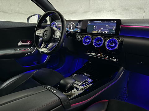 Mercedes-Benz A-Klasse AMG 35 4MATIC Pano Sfeer Akrapovič Camera