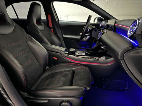 Mercedes-Benz A-Klasse AMG 35 4MATIC Pano Sfeer Akrapovič Camera