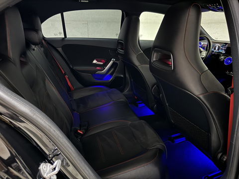 Mercedes-Benz A-Klasse AMG 35 4MATIC Pano Sfeer Akrapovič Camera