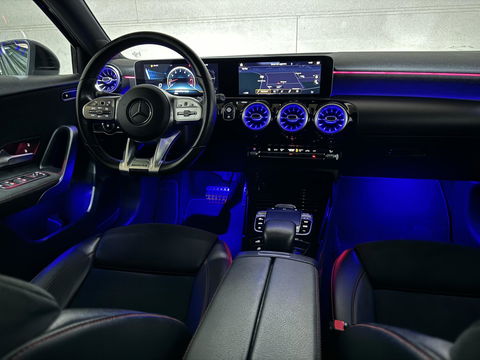 Mercedes-Benz A-Klasse AMG 35 4MATIC Pano Sfeer Akrapovič Camera