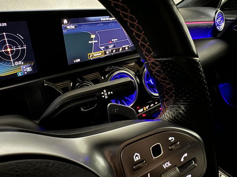 Mercedes-Benz A-Klasse AMG 35 4MATIC Pano Sfeer Akrapovič Camera