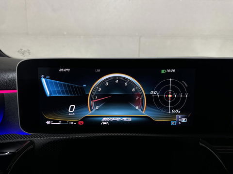 Mercedes-Benz A-Klasse AMG 35 4MATIC Pano Sfeer Akrapovič Camera