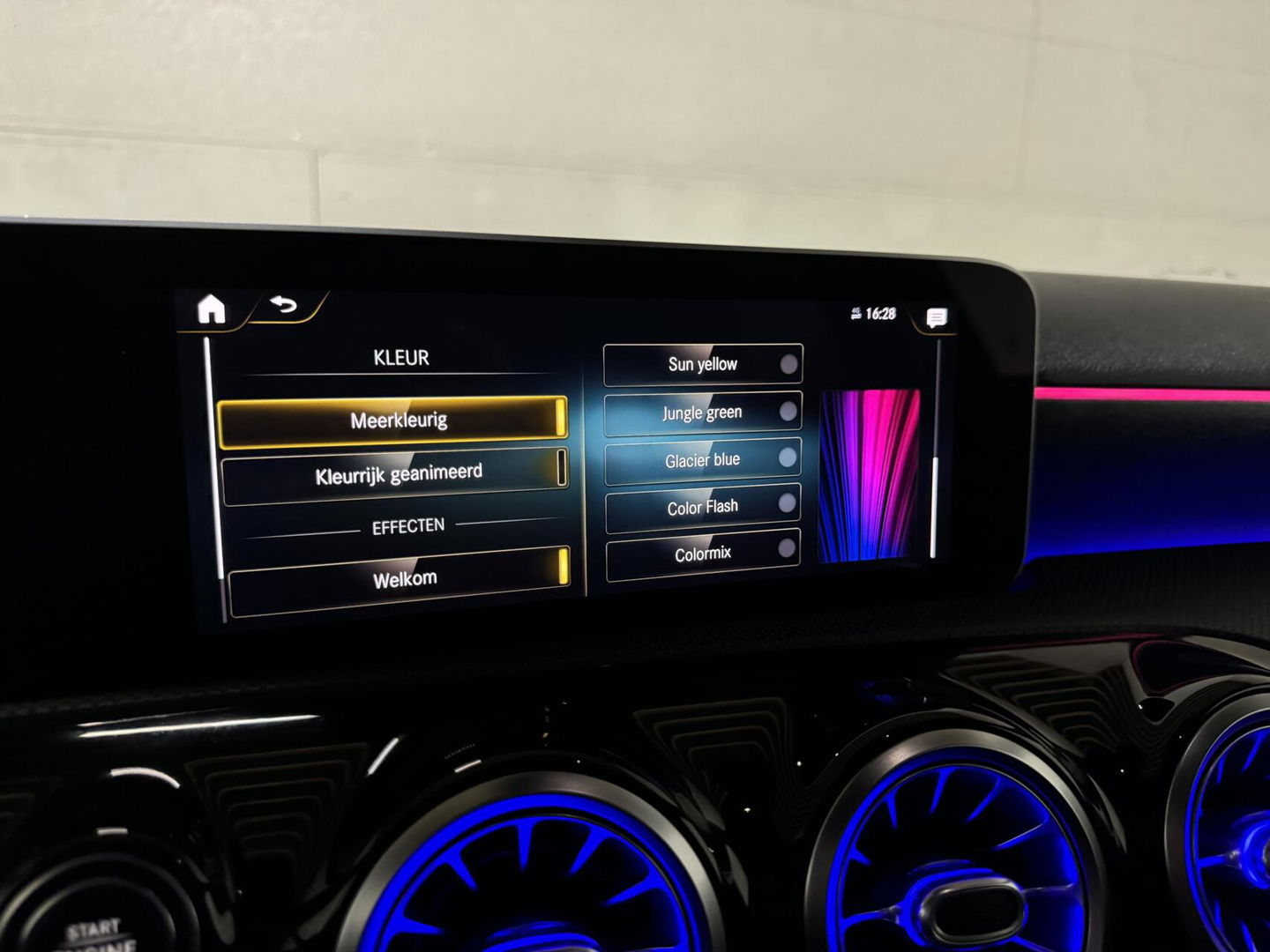 Mercedes-Benz A-Klasse AMG 35 4MATIC Pano Sfeer Akrapovič Camera