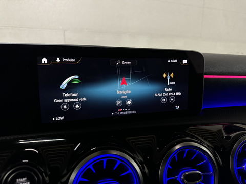 Mercedes-Benz A-Klasse AMG 35 4MATIC Pano Sfeer Akrapovič Camera