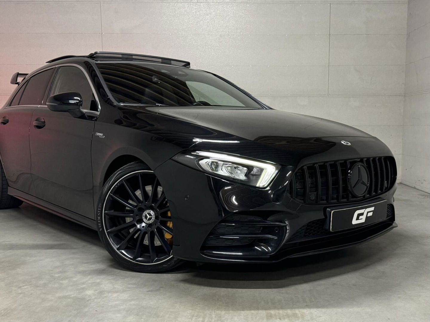 Mercedes-Benz A-Klasse AMG 35 4MATIC Pano Sfeer Akrapovič Camera