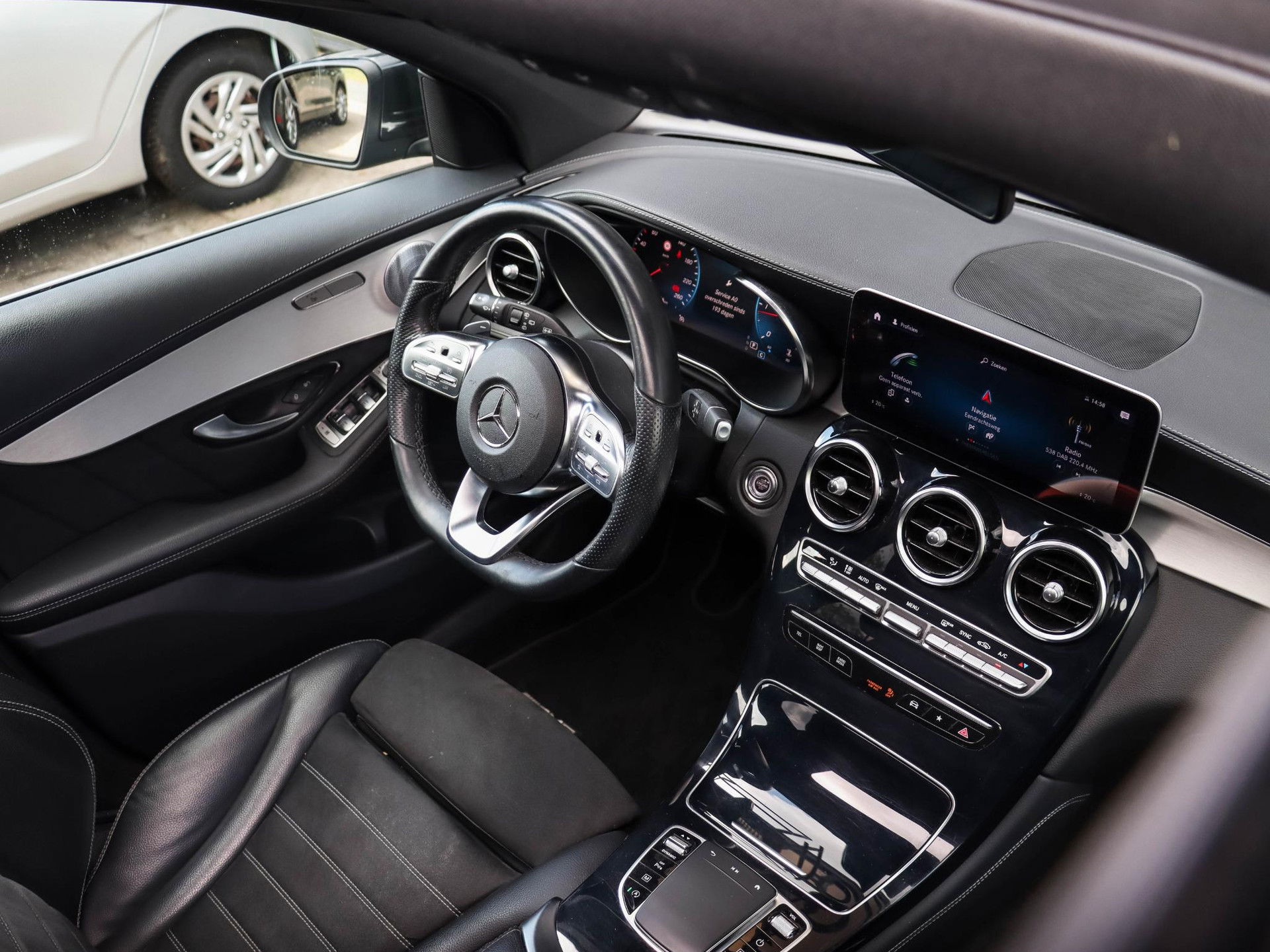 Mercedes-Benz GLC 220d 4MATIC Premium Plus | Burmester | Trekhaak | Leder