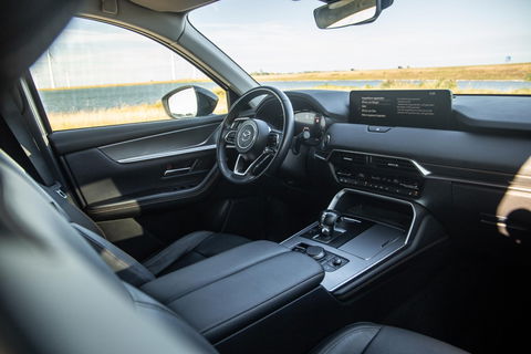 Mazda CX-60 2.5 e-SkyActiv PHEV Homura NAVI / TREKHAAK / LEER / CRUISE CONTROLE / DEALER AUTO