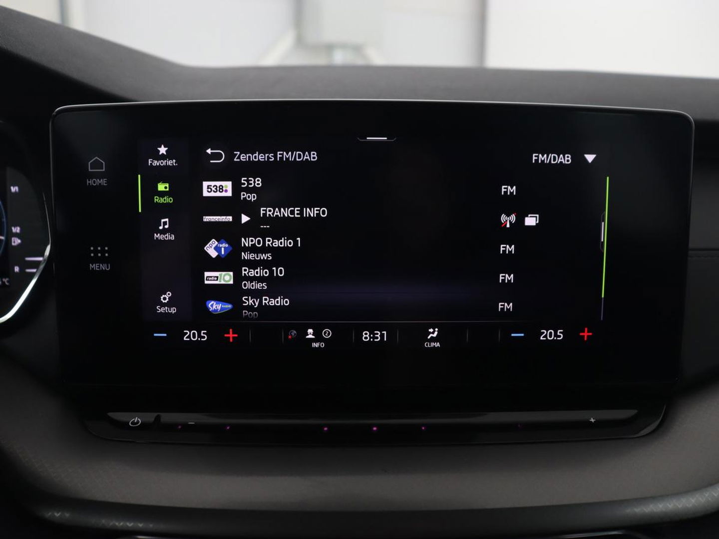 Škoda Octavia Combi 1.4 TSI iV PHEV Business Edition Plus | Stoel & stuurverwarming | Adaptive cruise | Carplay | Navigatie | DAB | Lane assist | LED