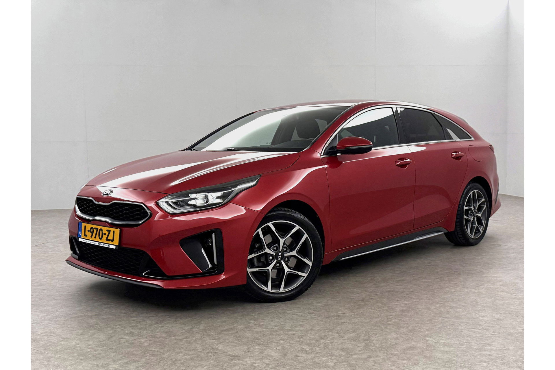 Kia pro_cee'd 1.4 T-GDI 140PK GT-Line | Camera | LED | Carplay | Virtual Cockpit | Cruisecontrol | Navigatie | Parkeersensoren