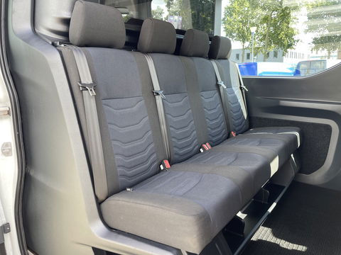 Iveco Daily 35S16V 2.3 410 L4H2 DC 7 persoons / ideaal voor motorsport camper / lease vanaf € 536 / mag 3500 kg trekken / climate control / euro 6 diesel / 270 graden achterdeuren !