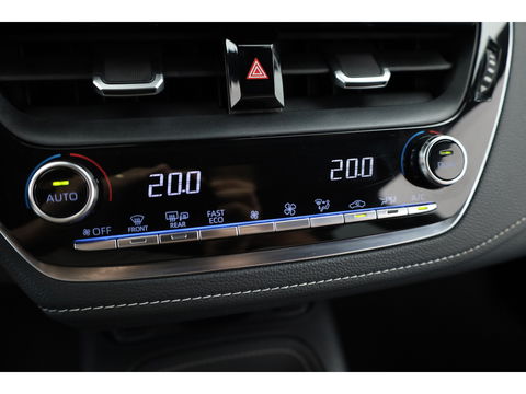 Toyota Corolla Touring Sports 2.0 Hybrid Dynamic | Adapt. Cruise | Navi | Camera | Stoelverw. | Apple CarPlay