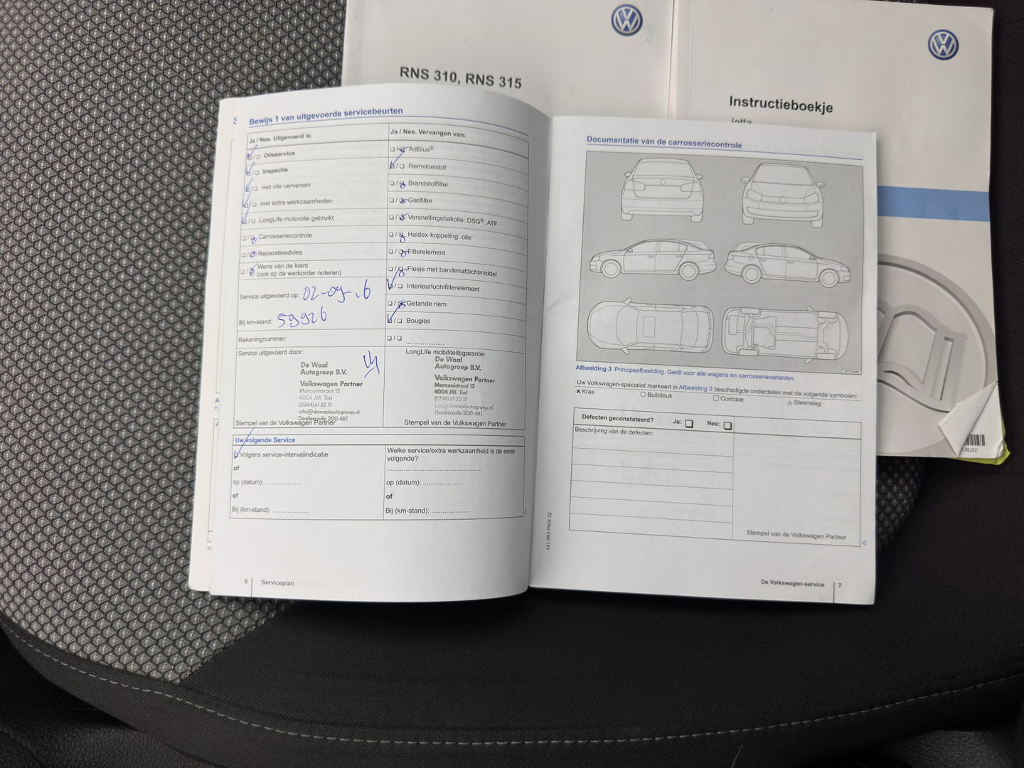 Volkswagen Jetta 1.4 TSI Hybrid Highline Aut. *XENON | NAVI | COMFORT-SEATS | ECC | PRIVACY-GLASS | PDC | SHIFT-PADDLES | CRUISE | 18''ALU*