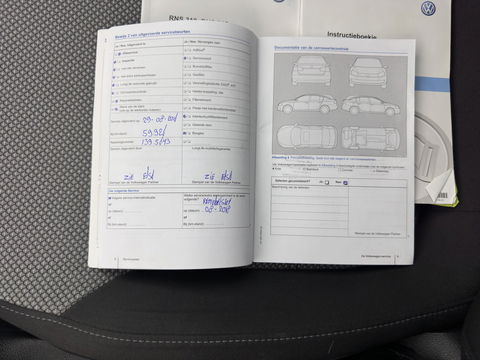 Volkswagen Jetta 1.4 TSI Hybrid Highline Aut. *XENON | NAVI | COMFORT-SEATS | ECC | PRIVACY-GLASS | PDC | SHIFT-PADDLES | CRUISE | 18''ALU*
