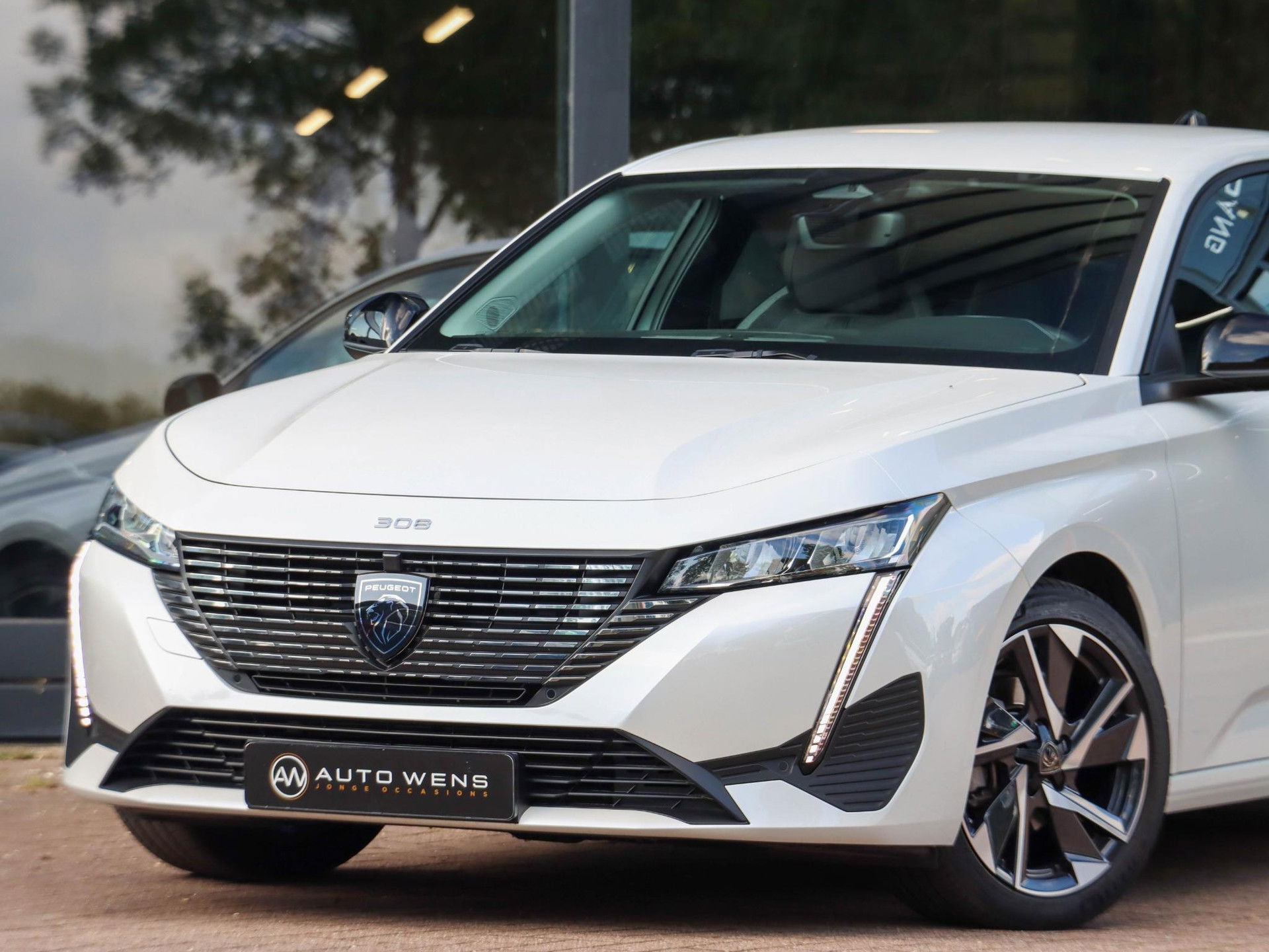 Peugeot 308 1.2 T 130 Allure Pack Automaat Navigatie | LED | Adaptive Cruise