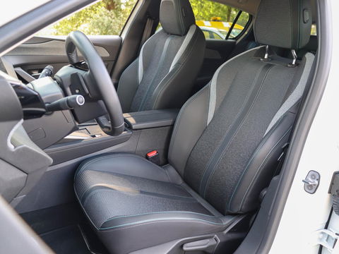 Peugeot 308 1.2 T 130 Allure Pack Automaat Navigatie | LED | Adaptive Cruise