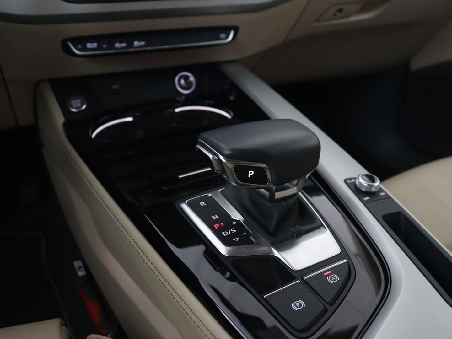 Audi A4 Avant 35 TDI Launch edition Business | Automaat | Navigatie | LED | Carplay | Leder | Cruise controle | Airco | LMV 17 inch