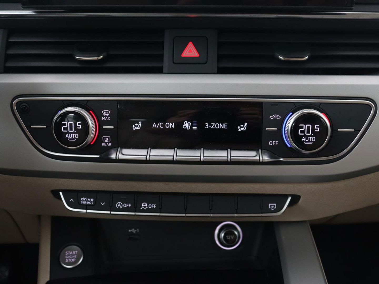 Audi A4 Avant 35 TDI Launch edition Business | Automaat | Navigatie | LED | Carplay | Leder | Cruise controle | Airco | LMV 17 inch