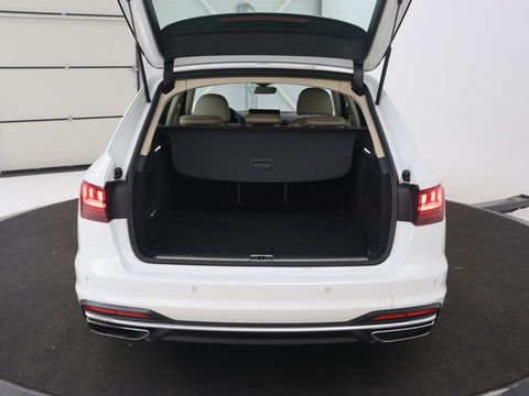 Audi A4 Avant 35 TDI Launch edition Business | Automaat | Navigatie | LED | Carplay | Leder | Cruise controle | Airco | LMV 17 inch