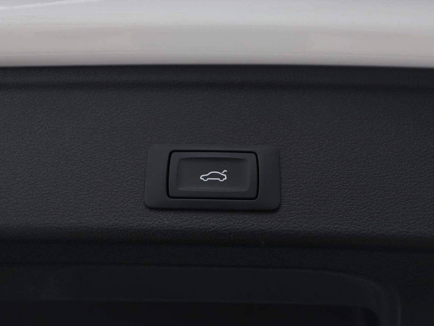 Audi A4 Avant 35 TDI Launch edition Business | Automaat | Navigatie | LED | Carplay | Leder | Cruise controle | Airco | LMV 17 inch