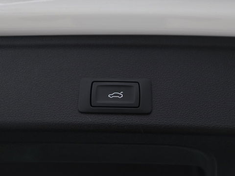 Audi A4 Avant 35 TDI Launch edition Business | Automaat | Navigatie | LED | Carplay | Leder | Cruise controle | Airco | LMV 17 inch