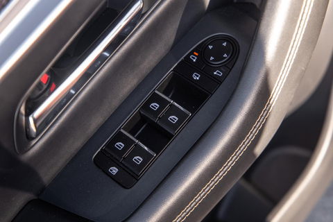 Mazda CX-60 2.5 e-SkyActiv PHEV Exclusive-Line CARPLAY / PANORAMA DAK / ADAPTIVE CRUISE / NAVI / TREKHAAK