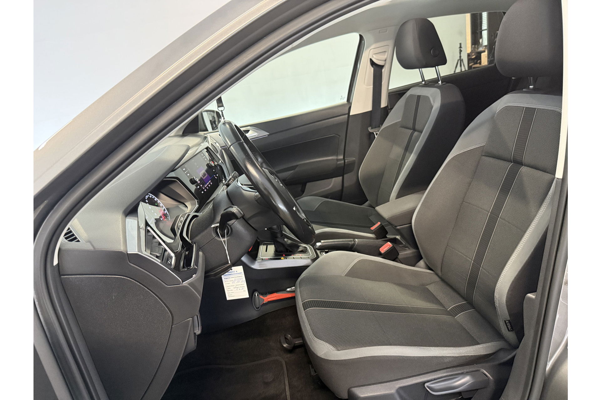 Volkswagen Polo 1.5 TSI R-line | 150PK | DSG | Panoramadak | LED | ACC | Carplay | 17"LMV