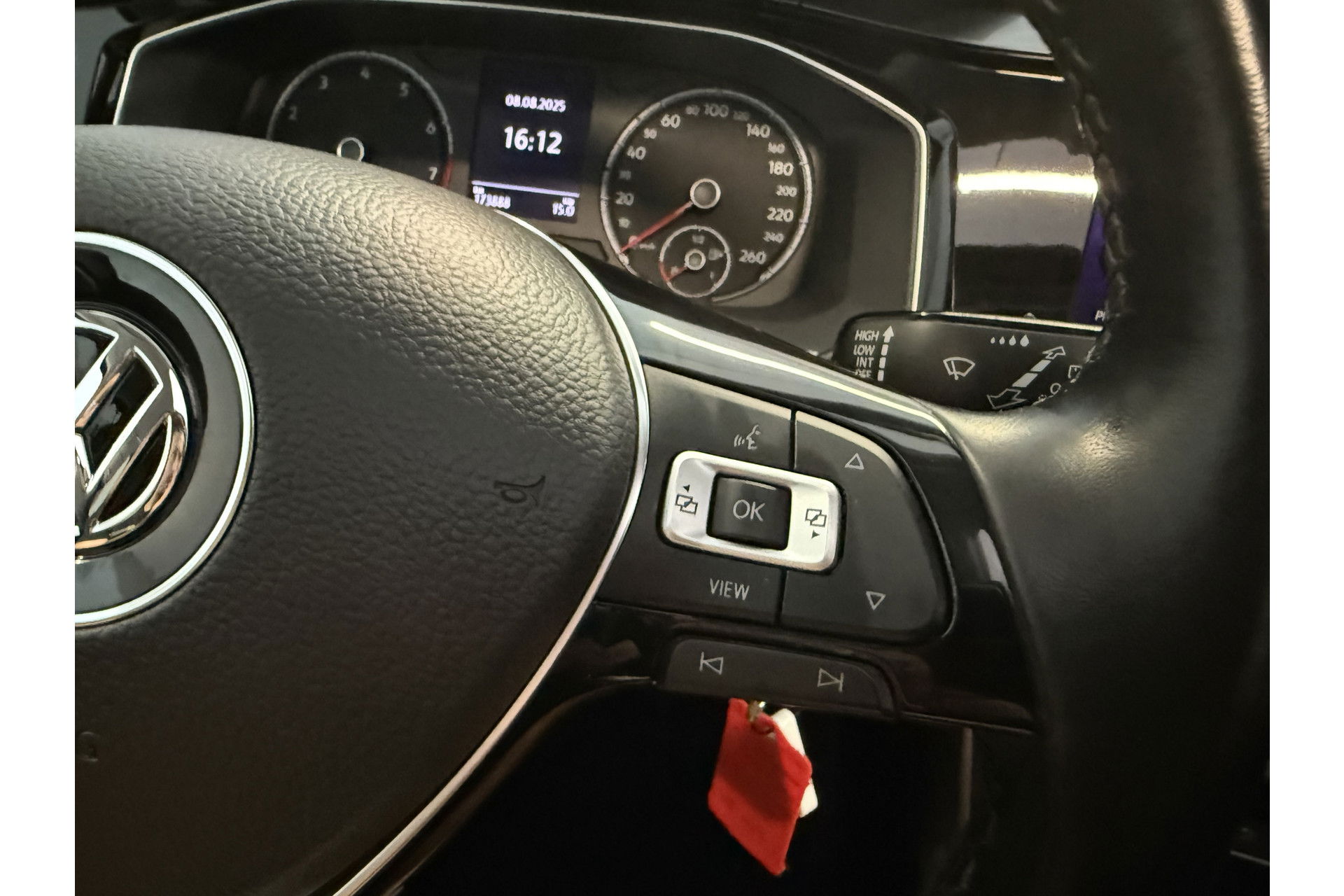 Volkswagen Polo 1.5 TSI R-line | 150PK | DSG | Panoramadak | LED | ACC | Carplay | 17"LMV