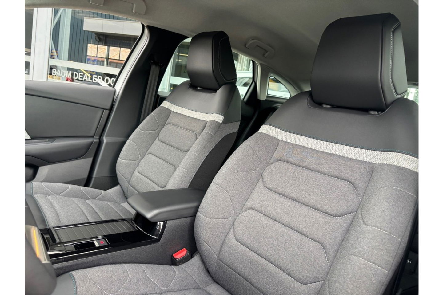 Citroën C4 1.2 PT YOU 130PK AIRCO NAVI-CARPLAY PDC-CAMERA VIRTUALCOCKPIT.