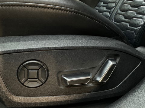 Audi RS6 4.0 TFSI quattro Pano|Ceramic|HuD|B&O|Carbon|Memory