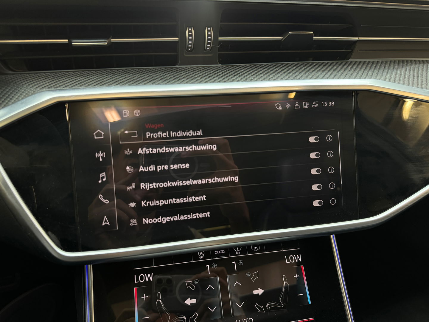 Audi RS6 4.0 TFSI quattro Pano|Ceramic|HuD|B&O|Carbon|Memory
