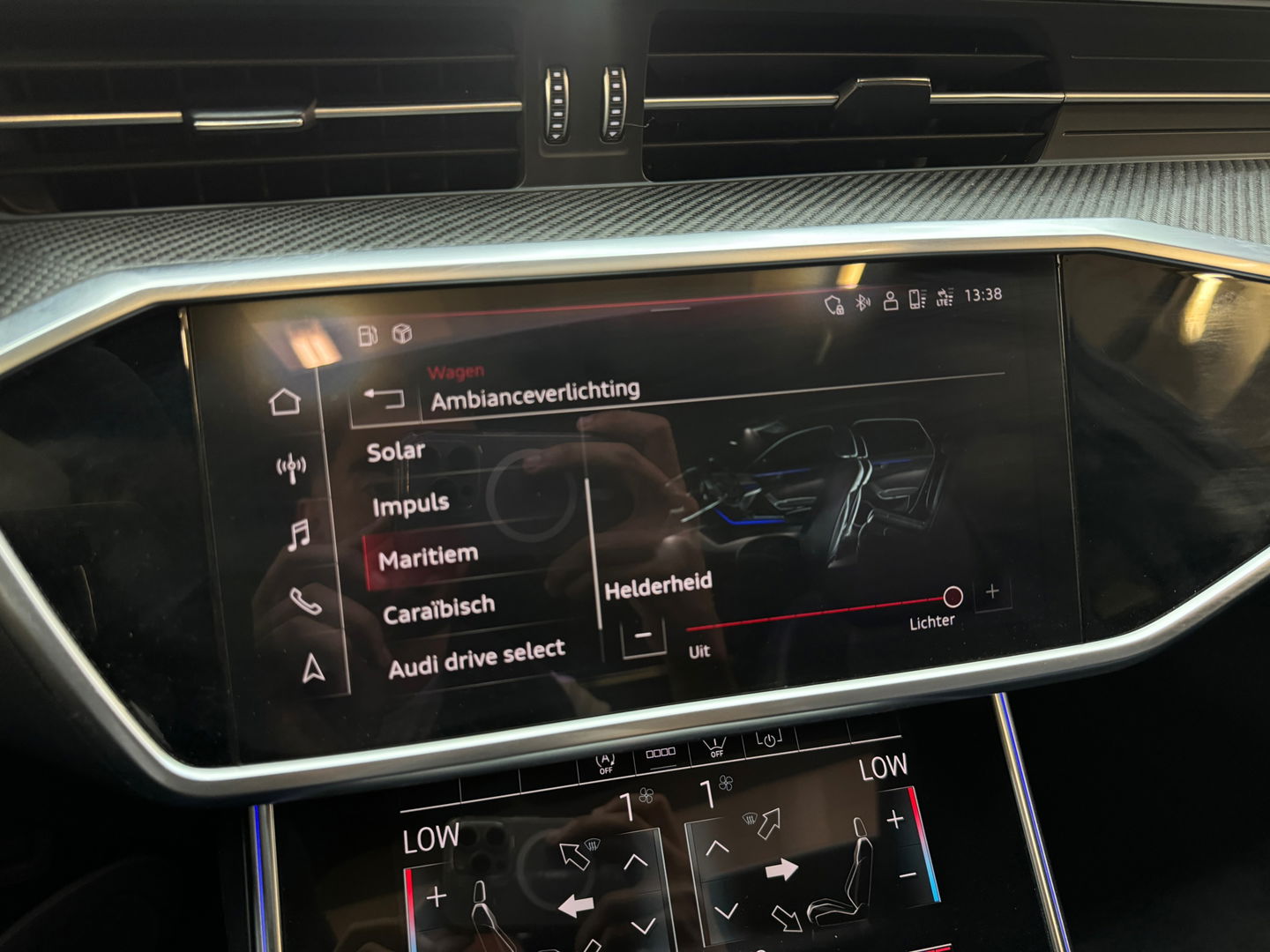 Audi RS6 4.0 TFSI quattro Pano|Ceramic|HuD|B&O|Carbon|Memory