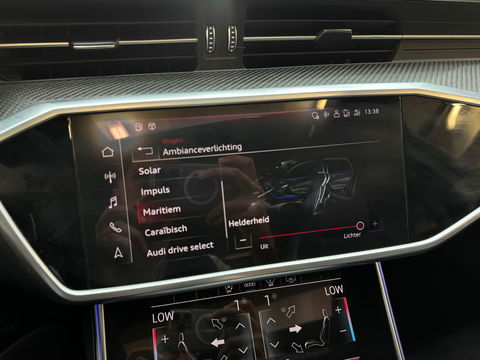 Audi RS6 4.0 TFSI quattro Pano|Ceramic|HuD|B&O|Carbon|Memory